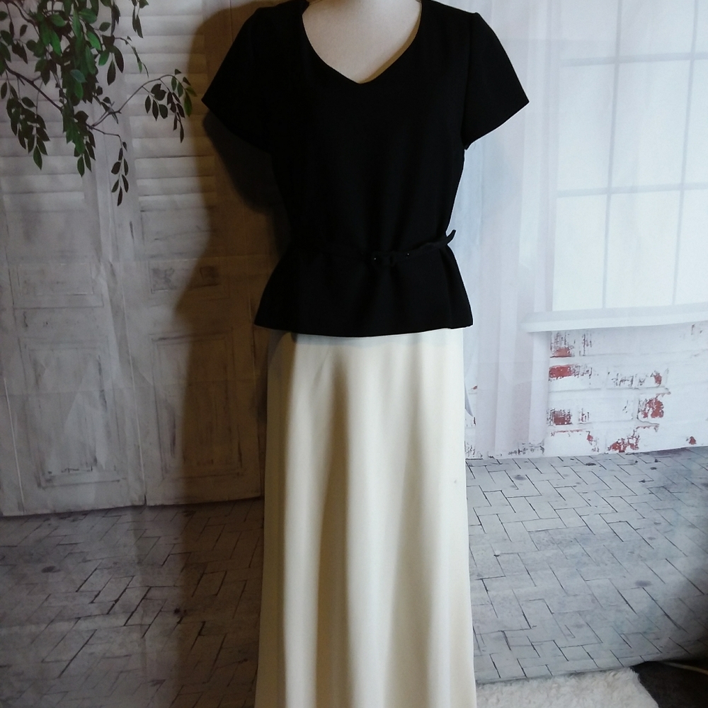 Positive Attitude black cream belted short sleeve maxi dress size 8